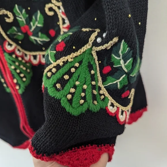 Vintage 90s Ugly‎ Christmas Embroidered Holly Sweater 3D - Picture 6 of 14
